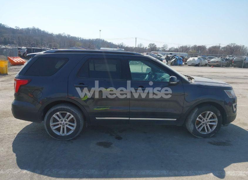 Photo 13 of 2017 Ford Explorer XLT (VIN 1FM5K7DH9HGC99656)