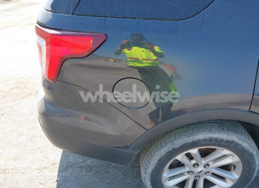 Photo 17 of 2017 Ford Explorer XLT (VIN 1FM5K7DH9HGC99656)