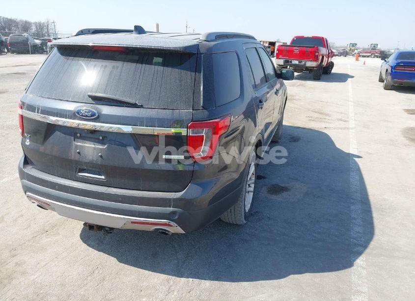 Photo 4 of 2017 Ford Explorer XLT (VIN 1FM5K7DH9HGC99656)