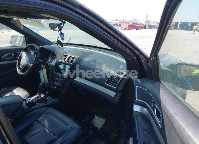 Photo 5 of 2017 Ford Explorer XLT (VIN 1FM5K7DH9HGC99656)