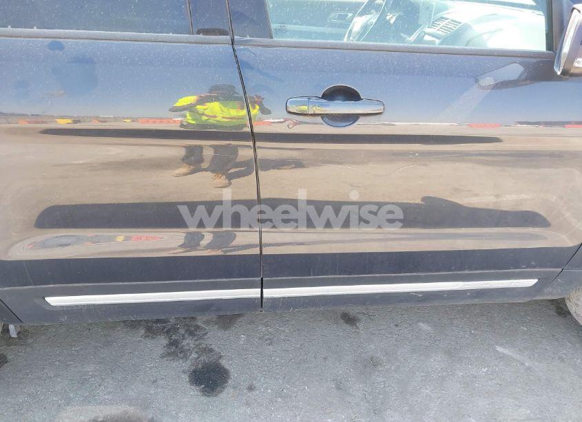 Photo 6 of 2017 Ford Explorer XLT (VIN 1FM5K7DH9HGC99656)