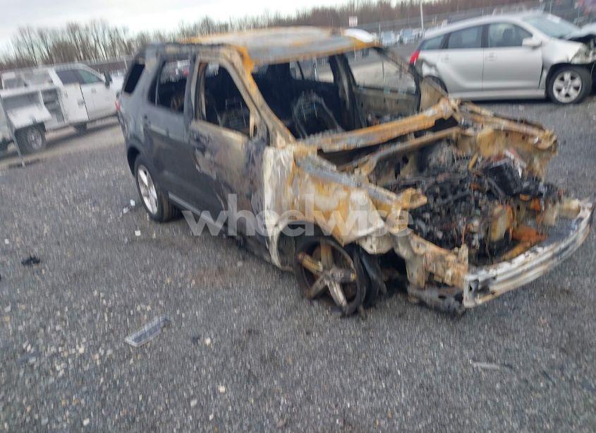 2018 Ford Explorer XLT (VIN 1FM5K7DH9JGC24025) main photo