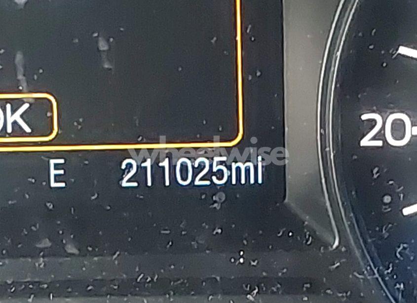 Photo 15 of 2019 Ford Explorer XLT (VIN 1FM5K7DH9KGB51739)