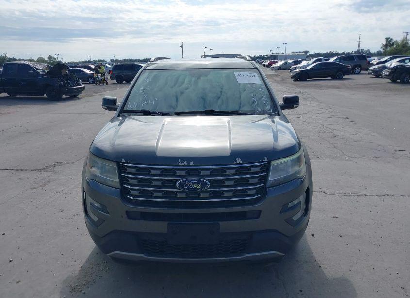 Photo 12 of 2016 Ford Explorer XLT (VIN 1FM5K7DHXGGC64526)