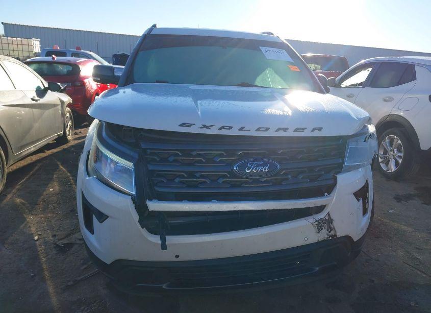 Photo 12 of 2018 Ford Explorer XLT (VIN 1FM5K7DHXJGA91453)