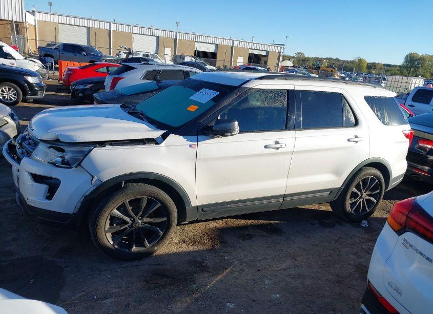 Photo 14 of 2018 Ford Explorer XLT (VIN 1FM5K7DHXJGA91453)