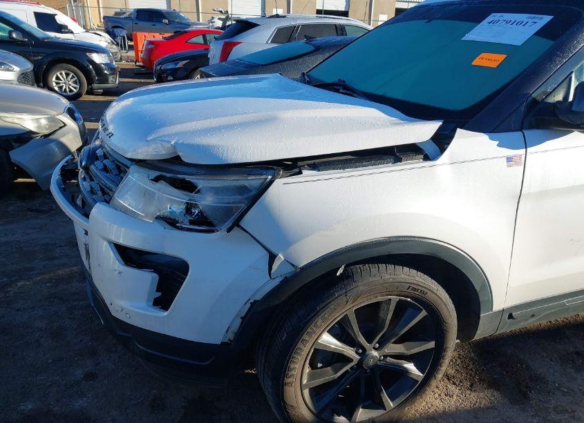 Photo 6 of 2018 Ford Explorer XLT (VIN 1FM5K7DHXJGA91453)