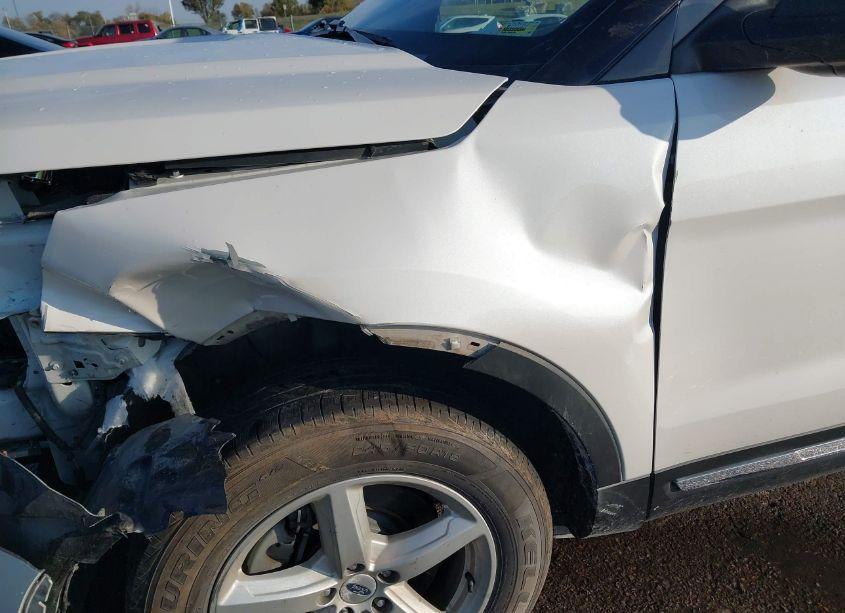 Photo 18 of 2019 Ford Explorer XLT (VIN 1FM5K7DHXKGA06919)