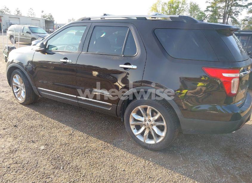 Photo 3 of 2014 Ford Explorer LIMITED (VIN 1FM5K7F80EGC47339)