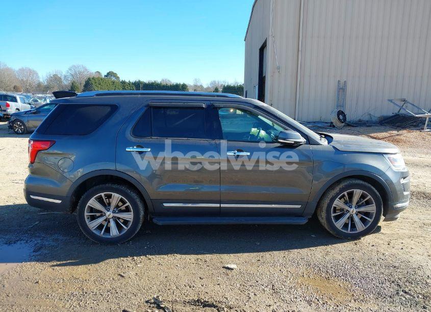 Photo 13 of 2018 Ford Explorer LIMITED (VIN 1FM5K7F80JGB11366)