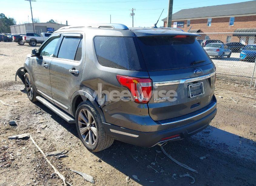 Photo 3 of 2018 Ford Explorer LIMITED (VIN 1FM5K7F80JGB11366)
