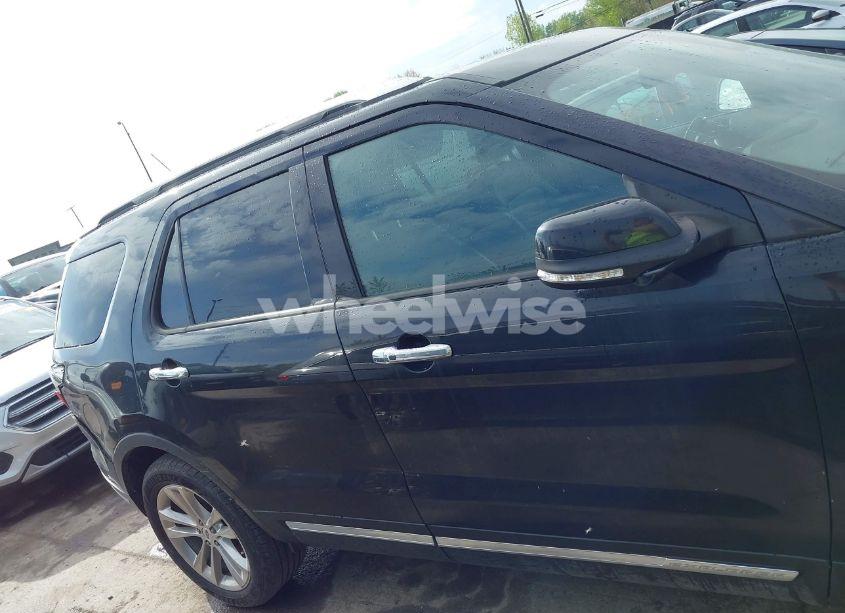 Photo 13 of 2018 Ford Explorer LIMITED (VIN 1FM5K7F80JGC83977)