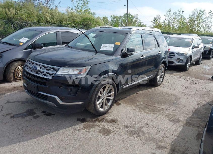 Photo 2 of 2018 Ford Explorer LIMITED (VIN 1FM5K7F80JGC83977)