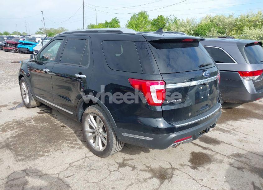Photo 3 of 2018 Ford Explorer LIMITED (VIN 1FM5K7F80JGC83977)