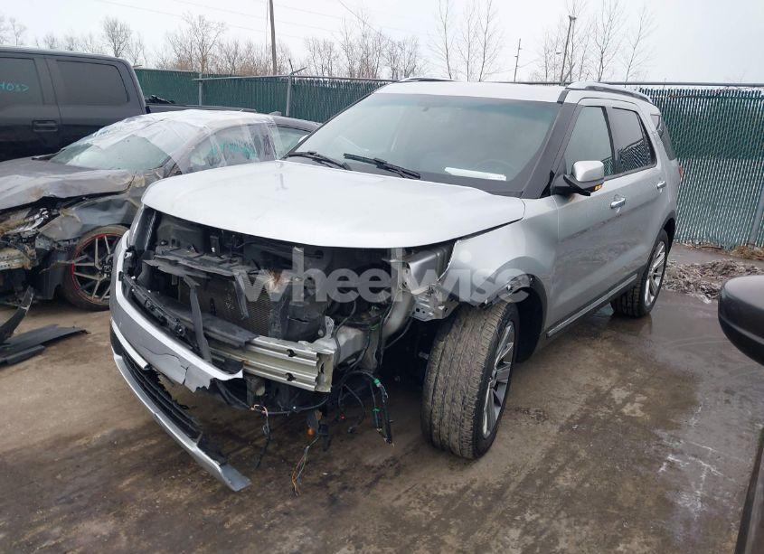 Photo 2 of 2019 Ford Explorer LIMITED (VIN 1FM5K7F80KGB11756)