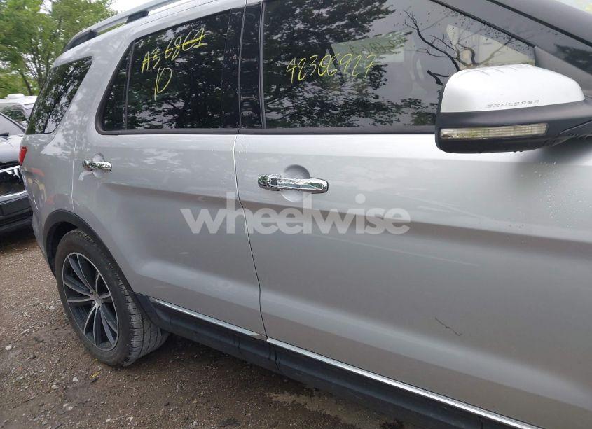 Photo 13 of 2013 Ford Explorer LIMITED (VIN 1FM5K7F81DGA36861)