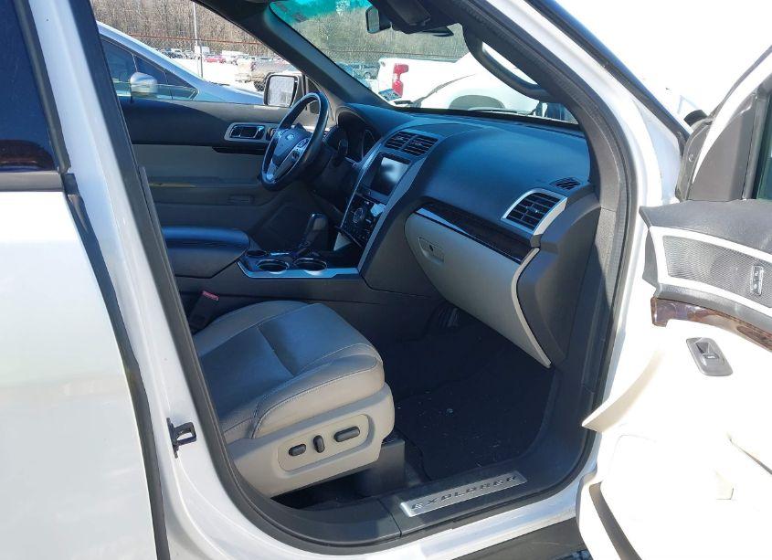 Photo 5 of 2013 Ford Explorer LIMITED (VIN 1FM5K7F81DGA62487)