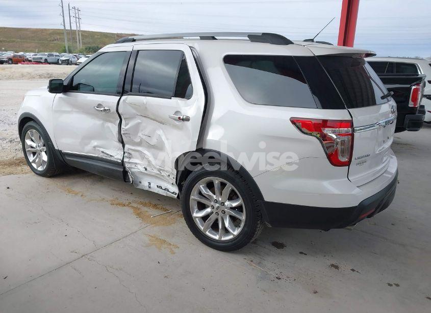 Photo 3 of 2014 Ford Explorer LIMITED (VIN 1FM5K7F81EGA62667)