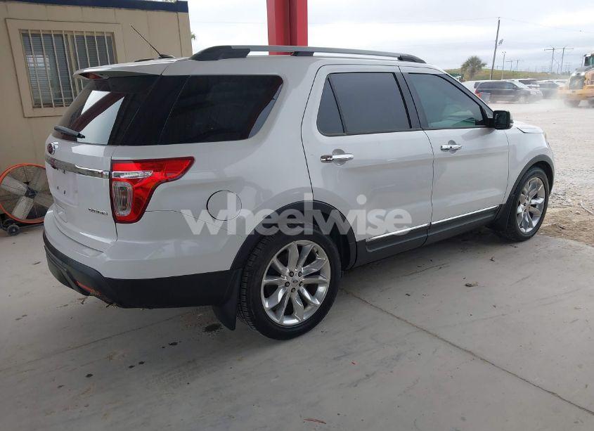 Photo 4 of 2014 Ford Explorer LIMITED (VIN 1FM5K7F81EGA62667)