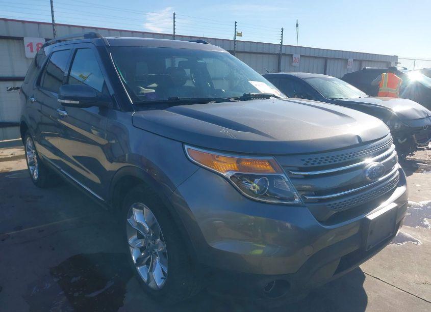 2014 Ford Explorer LIMITED (VIN 1FM5K7F81EGA99721) main photo