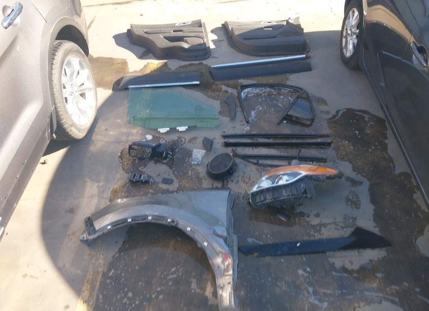 Photo 12 of 2014 Ford Explorer LIMITED (VIN 1FM5K7F81EGA99721)