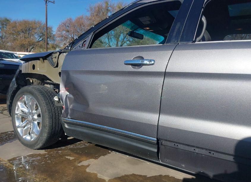 Photo 18 of 2014 Ford Explorer LIMITED (VIN 1FM5K7F81EGA99721)