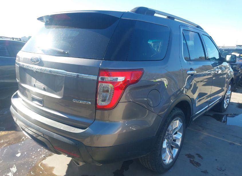 Photo 4 of 2014 Ford Explorer LIMITED (VIN 1FM5K7F81EGA99721)