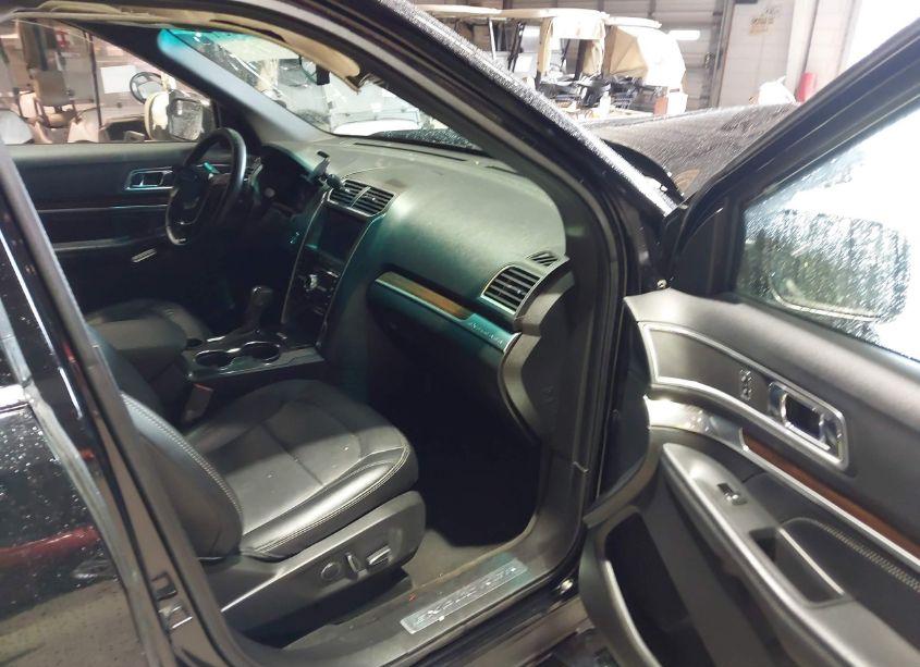 Photo 5 of 2016 Ford Explorer LIMITED (VIN 1FM5K7F81GGD10502)