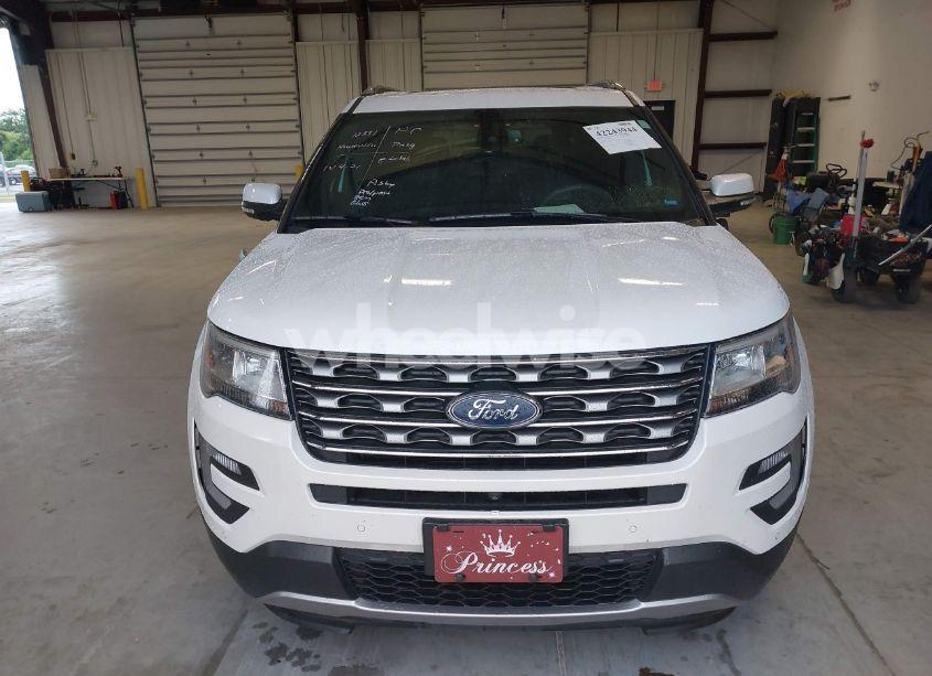 Photo 12 of 2017 Ford Explorer LIMITED (VIN 1FM5K7F81HGD15877)