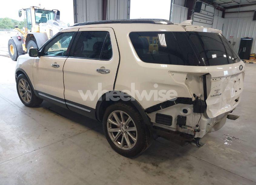Photo 3 of 2017 Ford Explorer LIMITED (VIN 1FM5K7F81HGD15877)