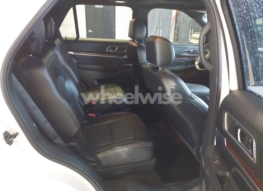 Photo 8 of 2017 Ford Explorer LIMITED (VIN 1FM5K7F81HGD15877)