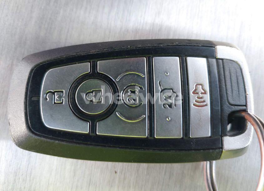 Photo 11 of 2019 Ford Explorer LIMITED (VIN 1FM5K7F81KGB10695)