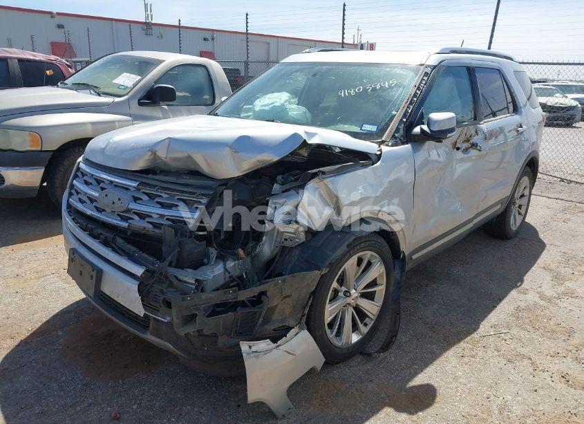 Photo 2 of 2019 Ford Explorer LIMITED (VIN 1FM5K7F81KGB10695)