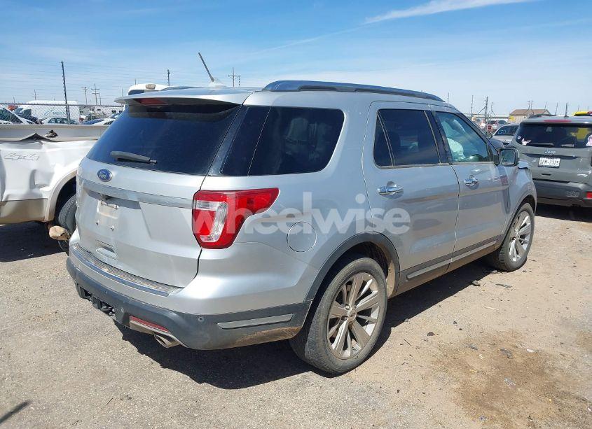 Photo 4 of 2019 Ford Explorer LIMITED (VIN 1FM5K7F81KGB10695)