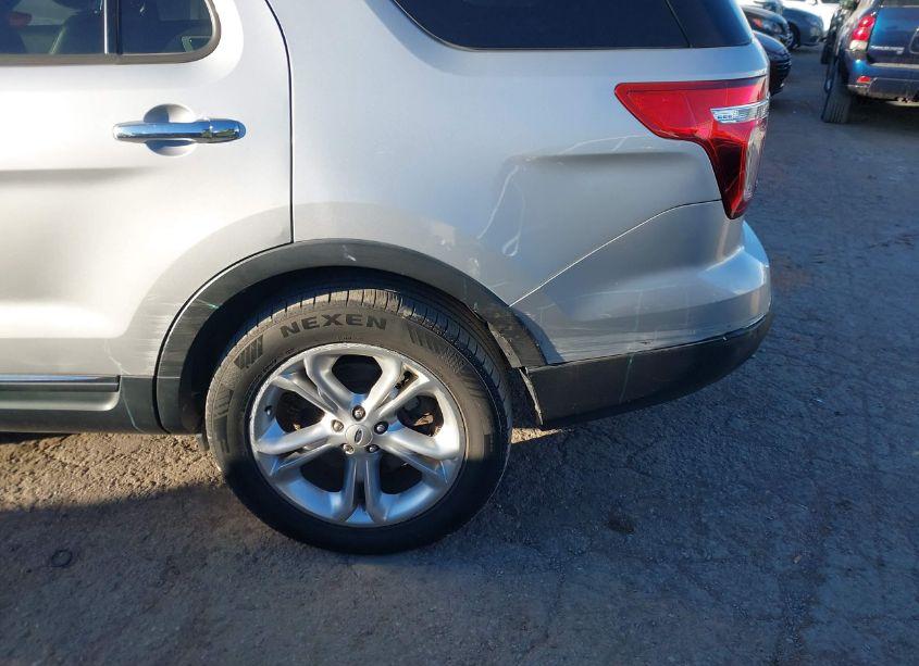 Photo 17 of 2015 Ford Explorer LIMITED (VIN 1FM5K7F82FGA20932)