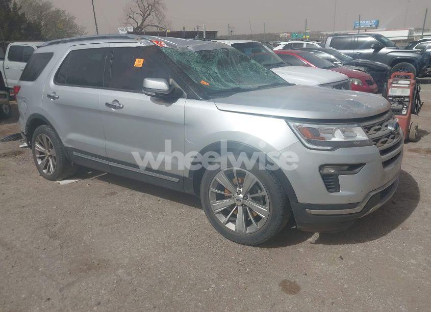 2018 Ford Explorer LIMITED (VIN 1FM5K7F82JGA46942) main photo