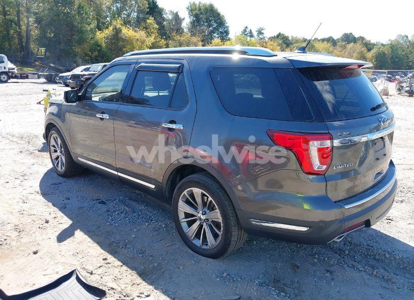 Photo 3 of 2018 Ford Explorer LIMITED (VIN 1FM5K7F82JGA81688)