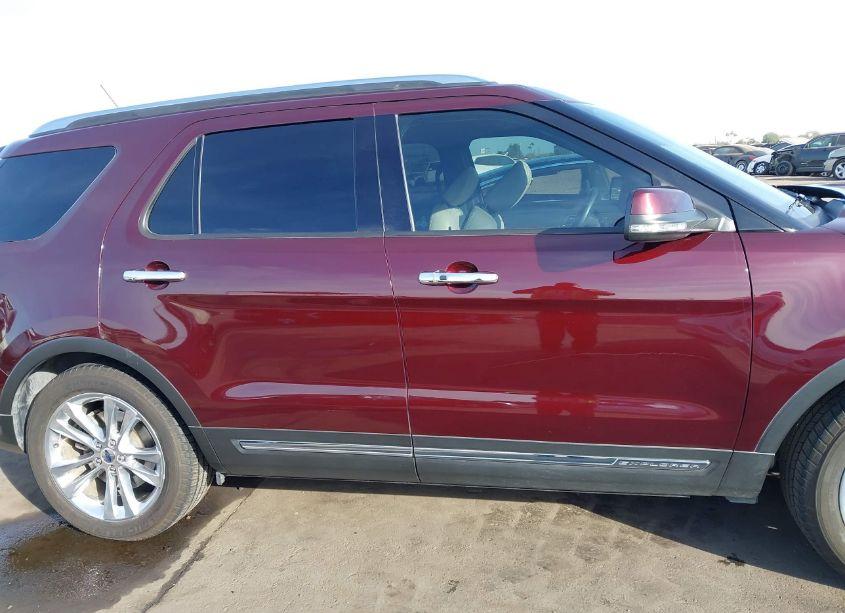 Photo 13 of 2018 Ford Explorer LIMITED (VIN 1FM5K7F82JGB56874)