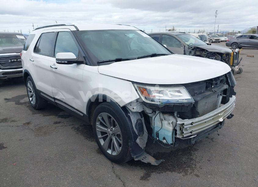 2018 Ford Explorer LIMITED (VIN 1FM5K7F82JGB65915) main photo