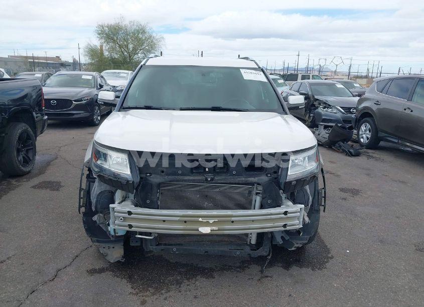 Photo 13 of 2018 Ford Explorer LIMITED (VIN 1FM5K7F82JGB65915)