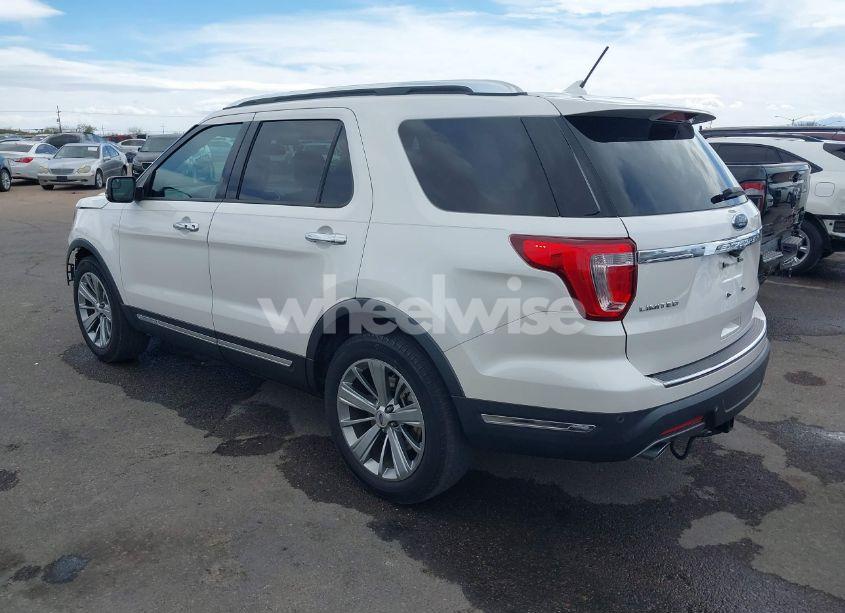 Photo 3 of 2018 Ford Explorer LIMITED (VIN 1FM5K7F82JGB65915)