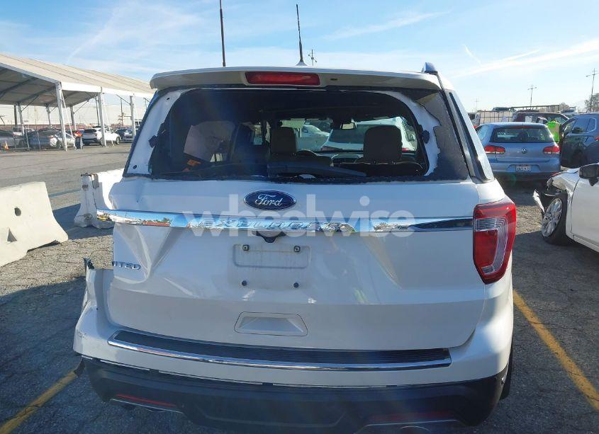Photo 16 of 2018 Ford Explorer LIMITED (VIN 1FM5K7F82JGC14708)