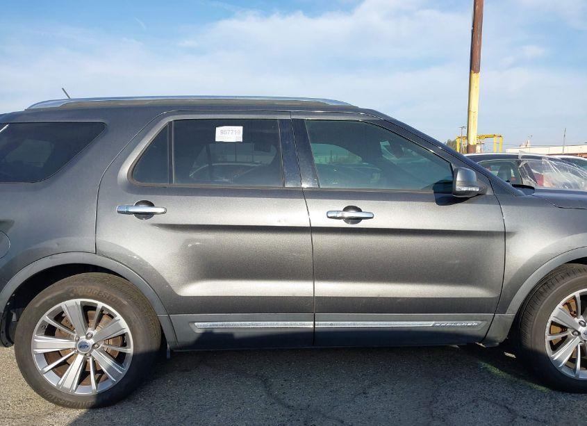 Photo 13 of 2018 Ford Explorer LIMITED (VIN 1FM5K7F83JGA81778)