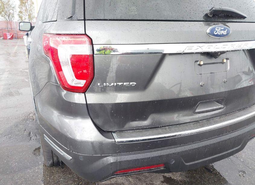 Photo 6 of 2018 Ford Explorer LIMITED (VIN 1FM5K7F83JGA81778)