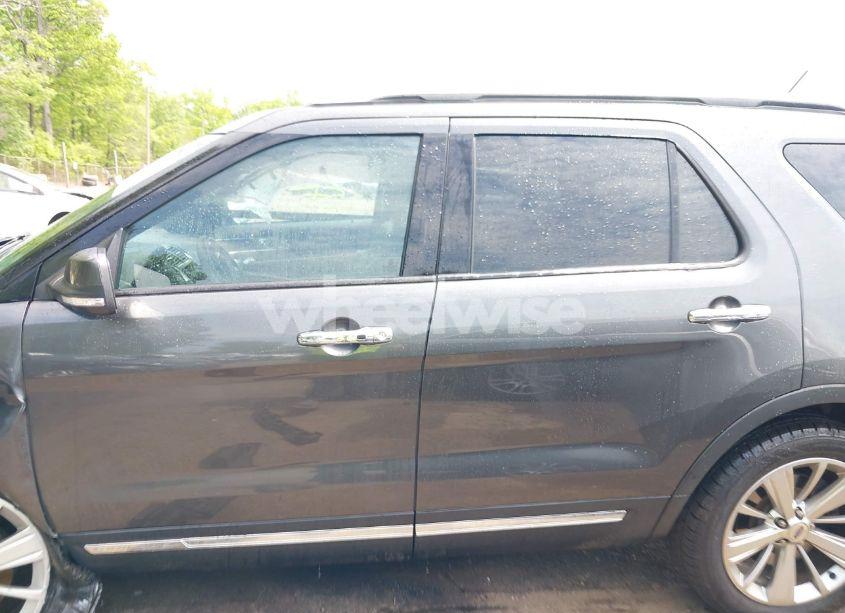 Photo 14 of 2019 Ford Explorer LIMITED (VIN 1FM5K7F83KGB03425)