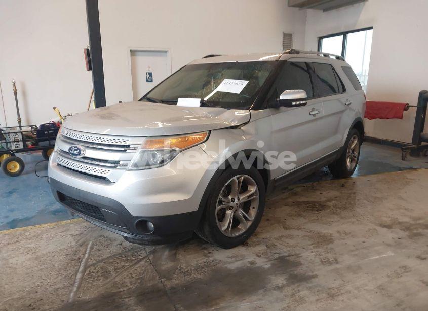 Photo 2 of 2014 Ford Explorer LIMITED (VIN 1FM5K7F84EGB64447)
