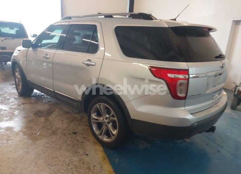 Photo 3 of 2014 Ford Explorer LIMITED (VIN 1FM5K7F84EGB64447)