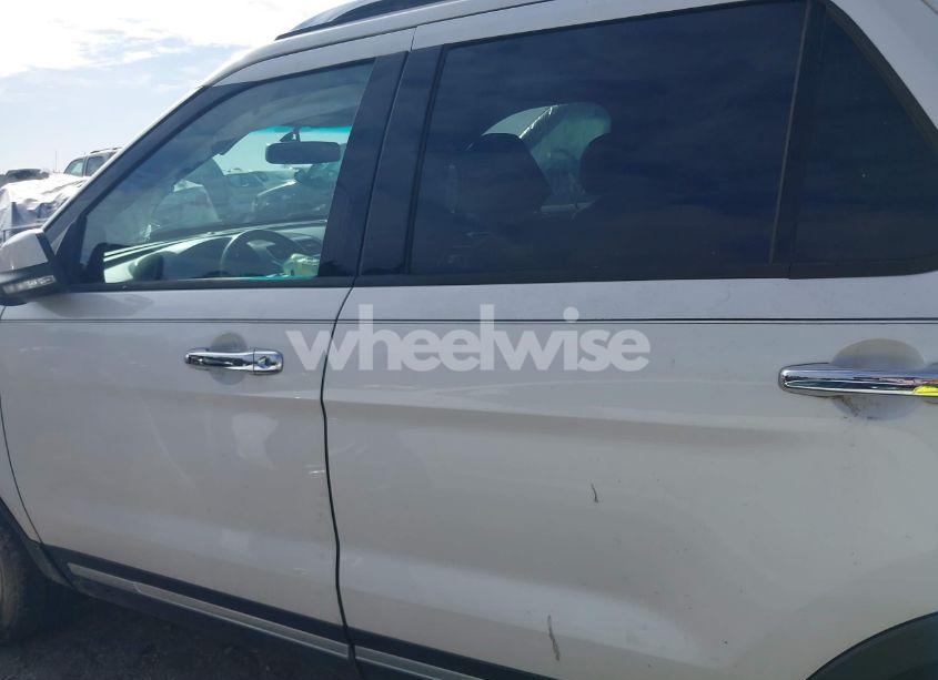 Photo 15 of 2016 Ford Explorer LIMITED (VIN 1FM5K7F84GGB30897)