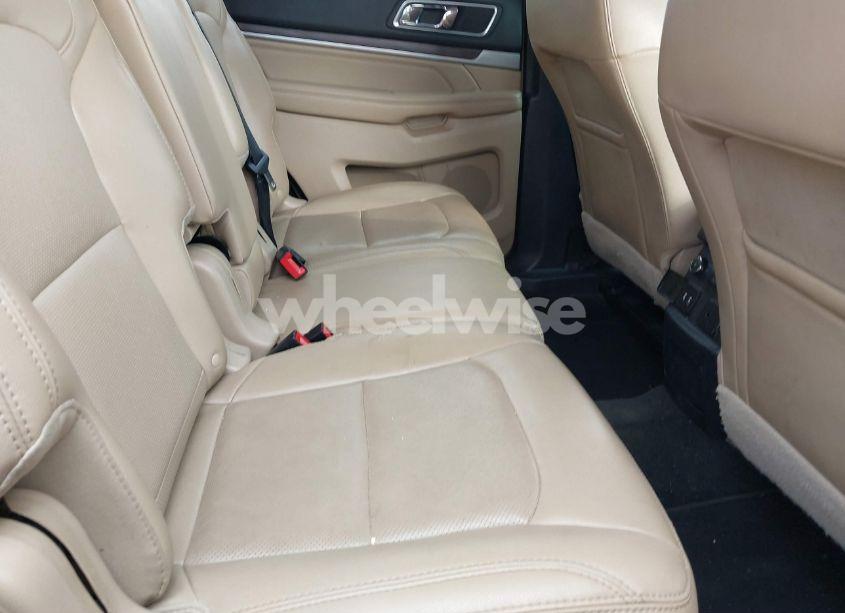 Photo 8 of 2016 Ford Explorer LIMITED (VIN 1FM5K7F84GGC49940)