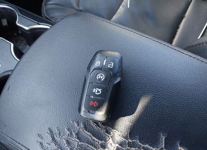 Photo 11 of 2017 Ford Explorer LIMITED (VIN 1FM5K7F84HGD40062)